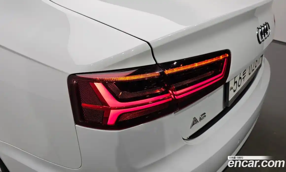 Audi A6 2015 2.0 автомат (гидро), фото 8