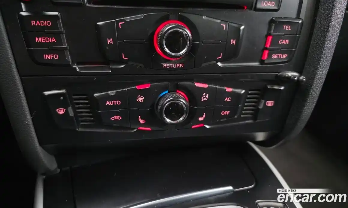 Audi A4 2011 2.0 автомат (гидро), фото 18