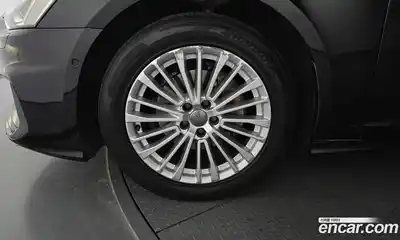 Audi A6 2020 2.0 автомат (гидро), миниатюра 5