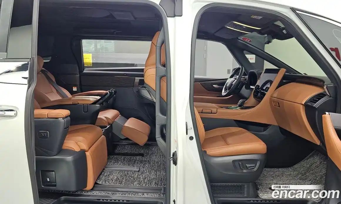 Toyota Alphard 2025 2.5 автомат (гидро), фото 16 Toyota Alphard 2025 2.5 автомат (гидро), фото 16