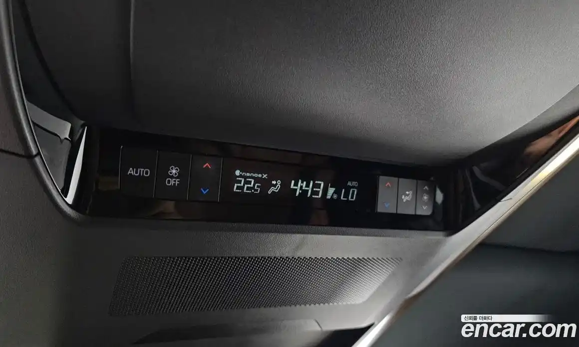 Toyota Alphard 2025 2.5 автомат (гидро), фото 32 Toyota Alphard 2025 2.5 автомат (гидро), фото 32