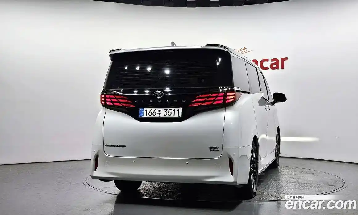 Toyota Alphard 2025 2.5 автомат (гидро), фото 4 Toyota Alphard 2025 2.5 автомат (гидро), фото 4