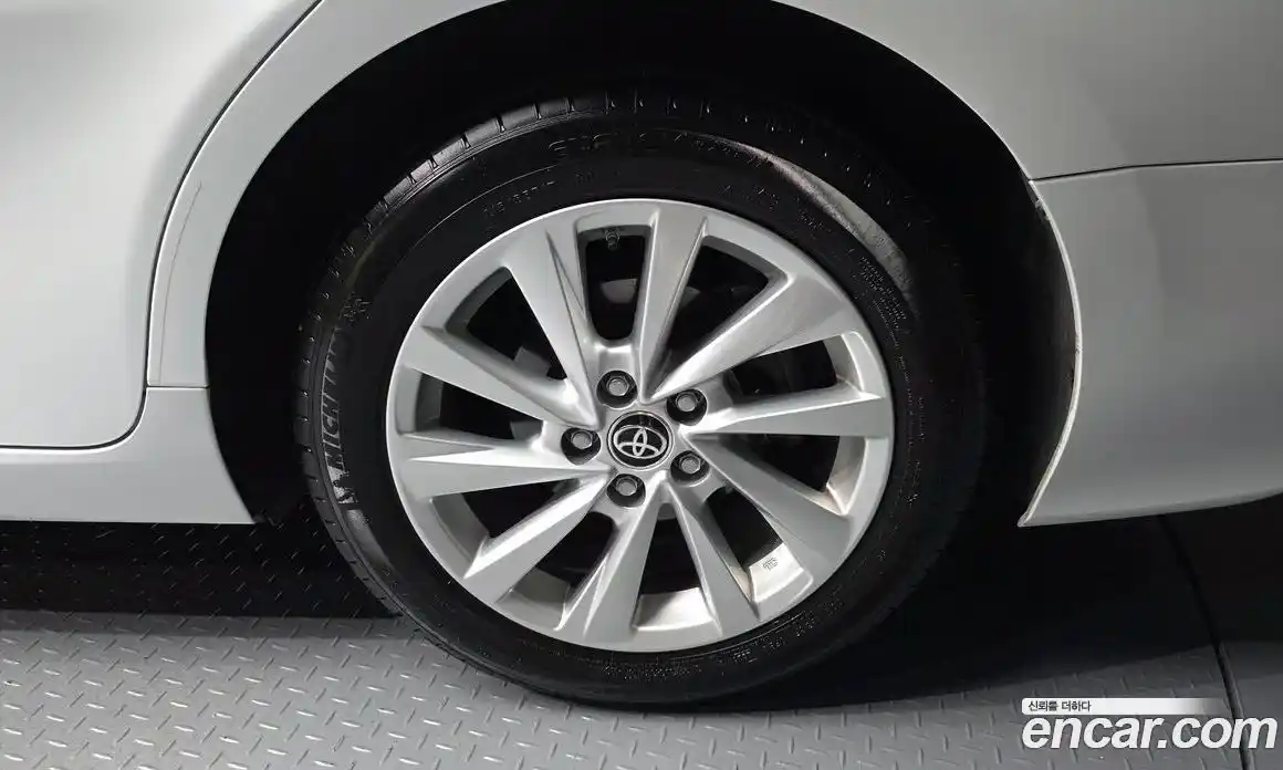 Toyota Camry 2024 2.5 автомат (гидро), фото 5 Toyota Camry 2024 2.5 автомат (гидро), фото 5