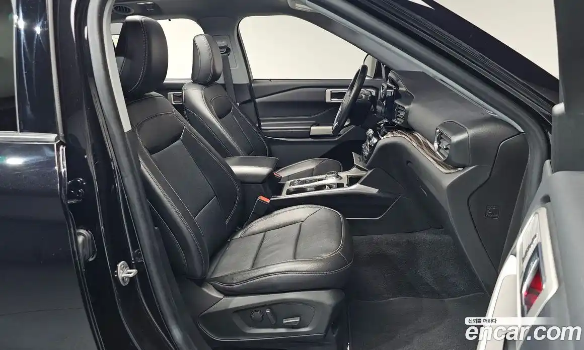 Ford Explorer 2022 2.3 автомат (гидро), фото 16