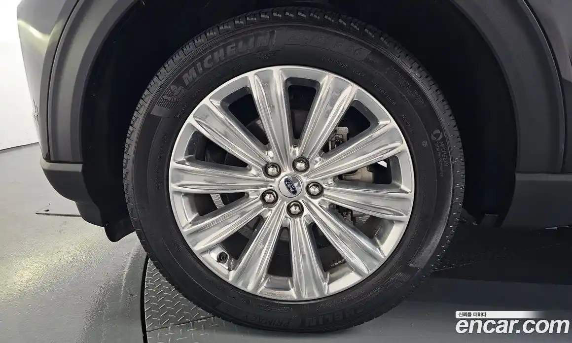 Ford Explorer 2022 2.3 автомат (гидро), фото 5