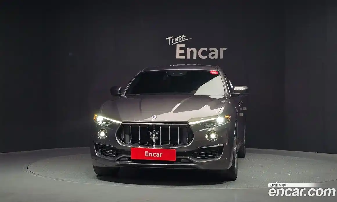 Maserati Levante 2020 3.0 автомат (гидро), фото 3 Maserati Levante 2020 3.0 автомат (гидро), фото 3