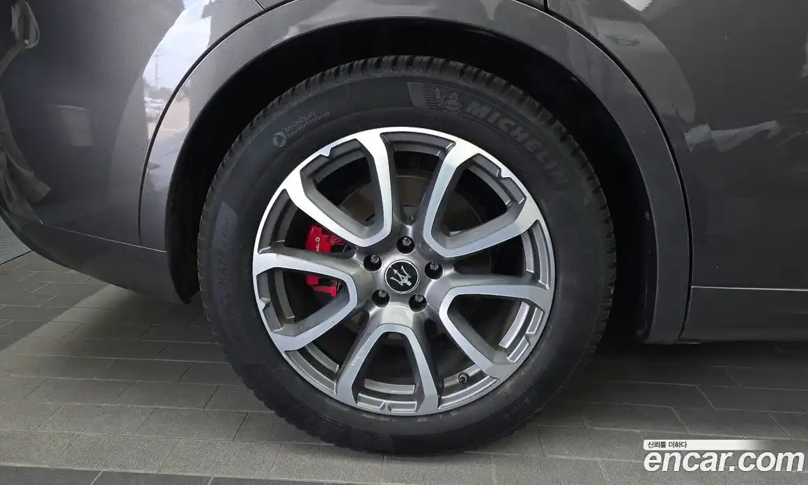 Maserati Levante 2020 3.0 автомат (гидро), фото 5 Maserati Levante 2020 3.0 автомат (гидро), фото 5