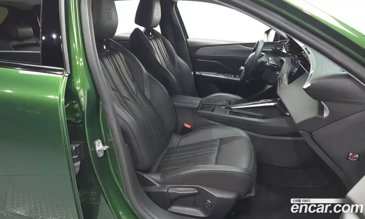 Peugeot 308 2023 1.5 автомат (гидро), фото 18