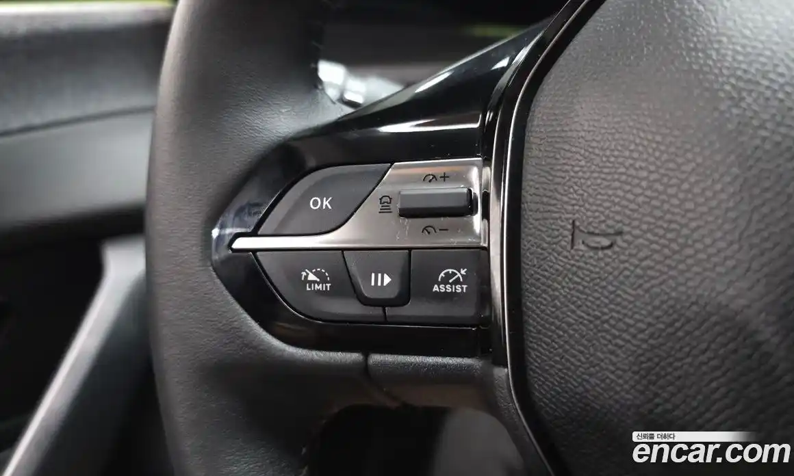 Peugeot 308 2023 1.5 автомат (гидро), фото 20