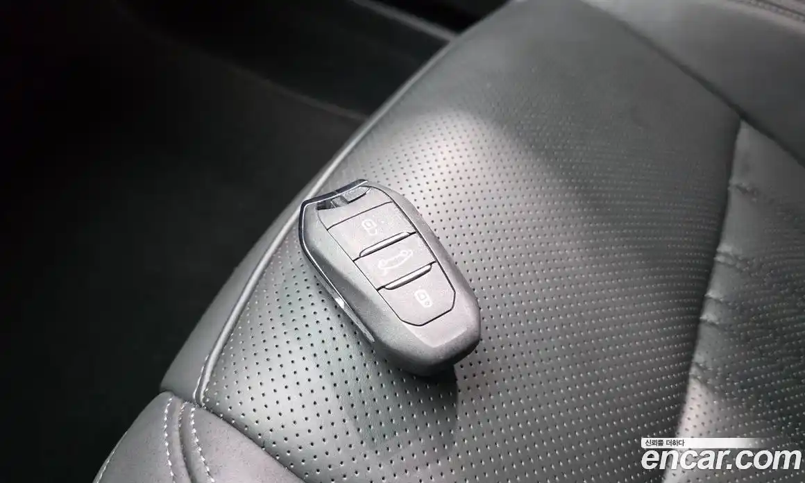 Peugeot 308 2023 1.5 автомат (гидро), фото 30