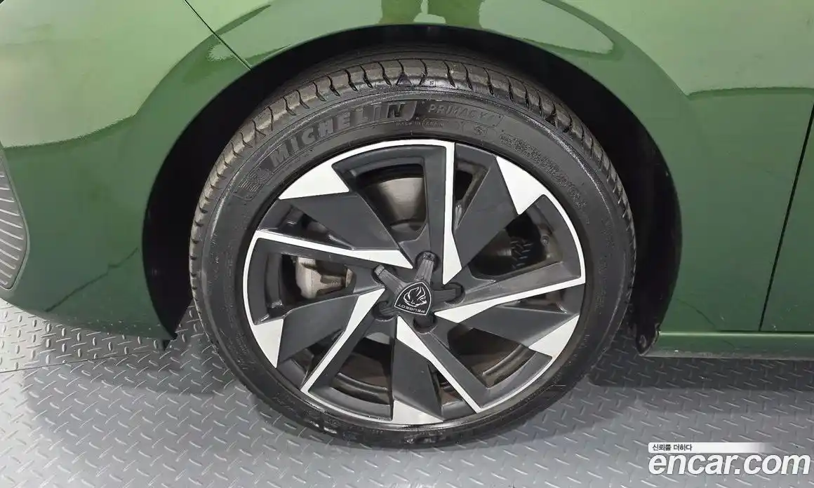 Peugeot 308 2023 1.5 автомат (гидро), фото 5