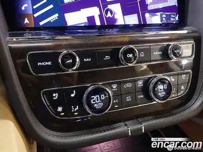 Bentley Bentayga 2022 4.0 автомат (гидро), миниатюра 11 Bentley Bentayga 2022 4.0 автомат (гидро), миниатюра 11