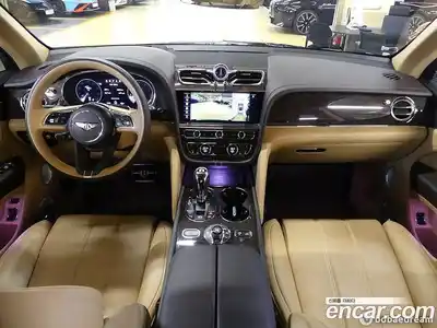 Bentley Bentayga 2022 4.0 автомат (гидро), миниатюра 5 Bentley Bentayga 2022 4.0 автомат (гидро), миниатюра 5