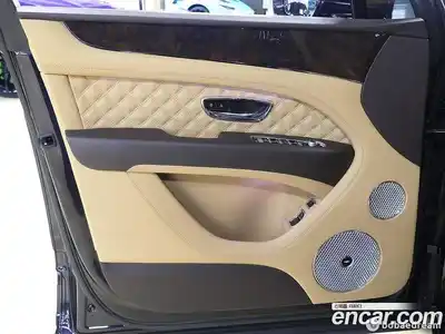 Bentley Bentayga 2022 4.0 автомат (гидро), миниатюра 7 Bentley Bentayga 2022 4.0 автомат (гидро), миниатюра 7