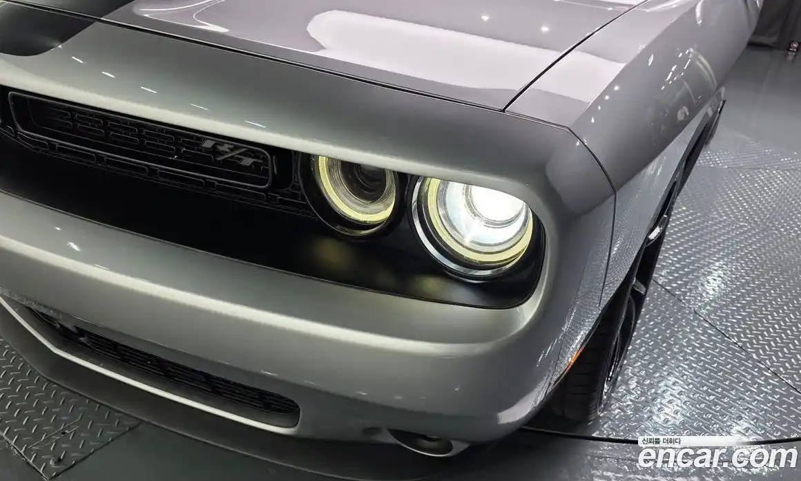 Dodge Challenger 2017 5.7 автомат (гидро), фото 8 Dodge Challenger 2017 5.7 автомат (гидро), фото 8