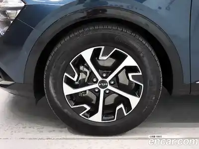 Kia Sportage 2022 1.6 автомат (гидро), миниатюра 5