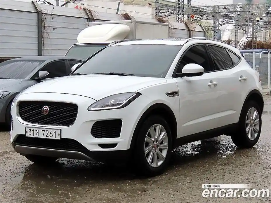 Jaguar E-Pace 2019 2.0 автомат (гидро), фото 2 Jaguar E-Pace 2019 2.0 автомат (гидро), фото 2