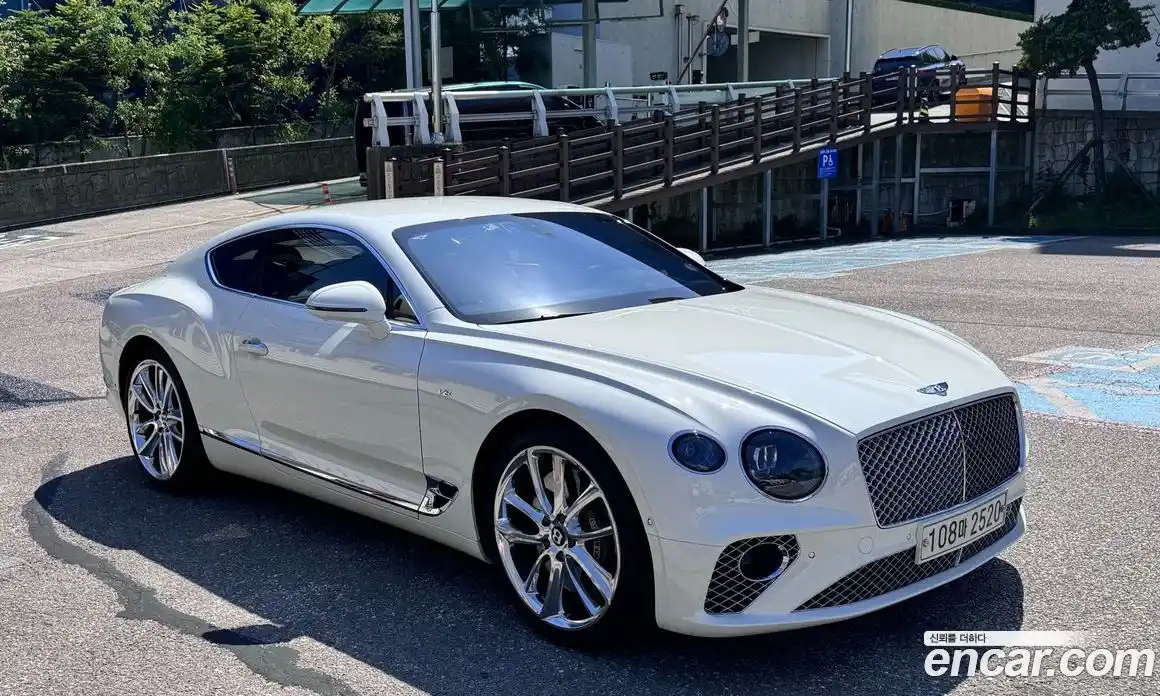 Bentley Continental 2020 4.0 автомат (гидро), фото 7 Bentley Continental 2020 4.0 автомат (гидро), фото 7