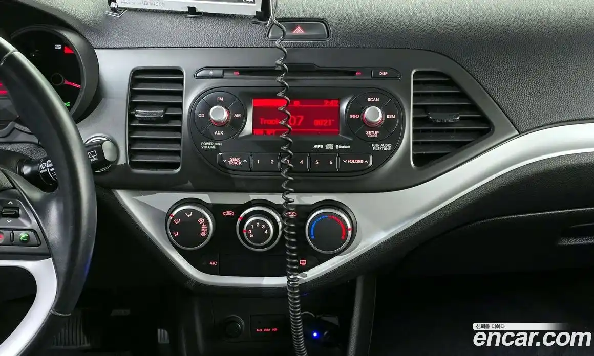Kia Morning 2013 1.0 автомат (гидро), фото 21