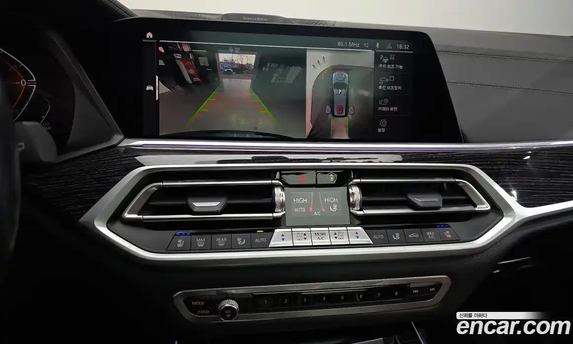 BMW X7 2022 3.0 автомат (гидро), фото 15