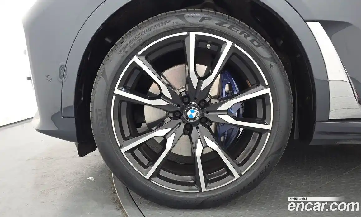 BMW X7 2022 3.0 автомат (гидро), фото 5