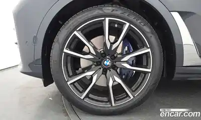 BMW X7 2022 3.0 автомат (гидро), миниатюра 5
