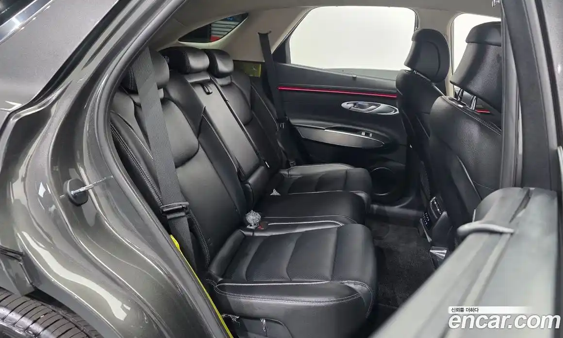 Genesis GV70 2025 2.5 автомат (гидро), фото 18