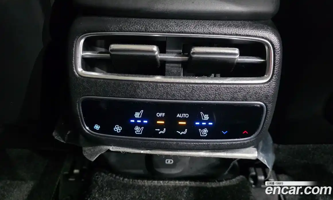 Genesis GV70 2025 2.5 автомат (гидро), фото 24