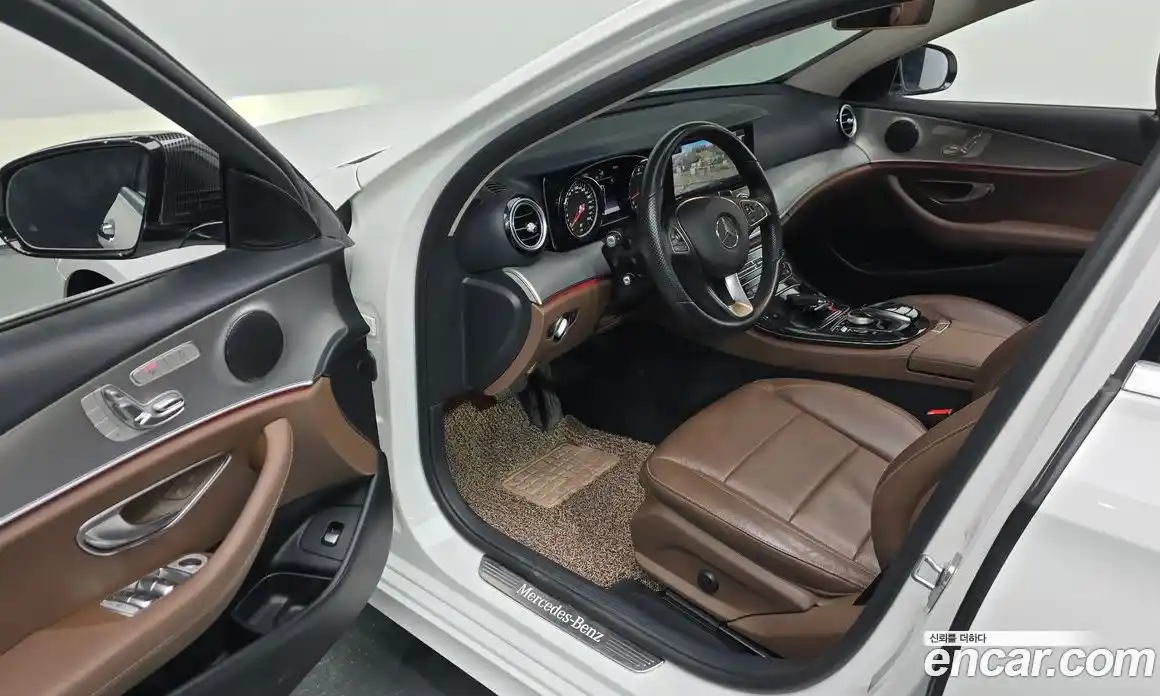 Mercedes-Benz E-Class 2018 2.0 автомат (гидро), фото 12