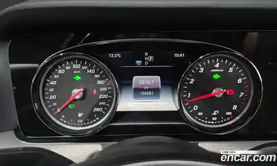 Mercedes-Benz E-Class 2018 2.0 автомат (гидро), миниатюра 10
