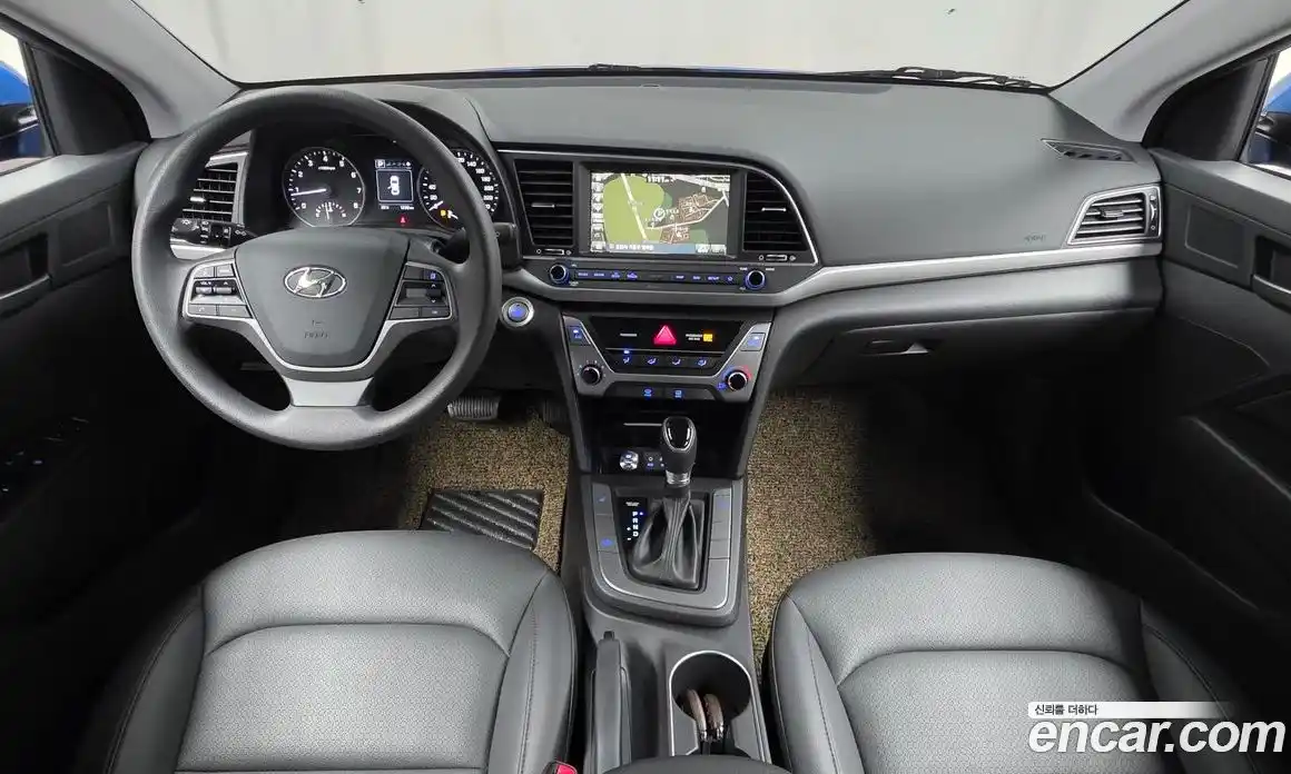 Hyundai Avante 2017 1.6 автомат (гидро), фото 10