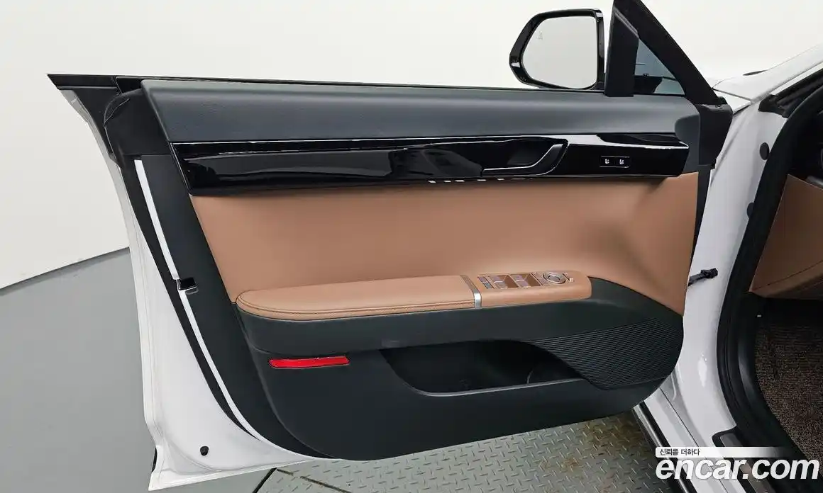 Hyundai Grandeur 2025 1.6 автомат (гидро), фото 14