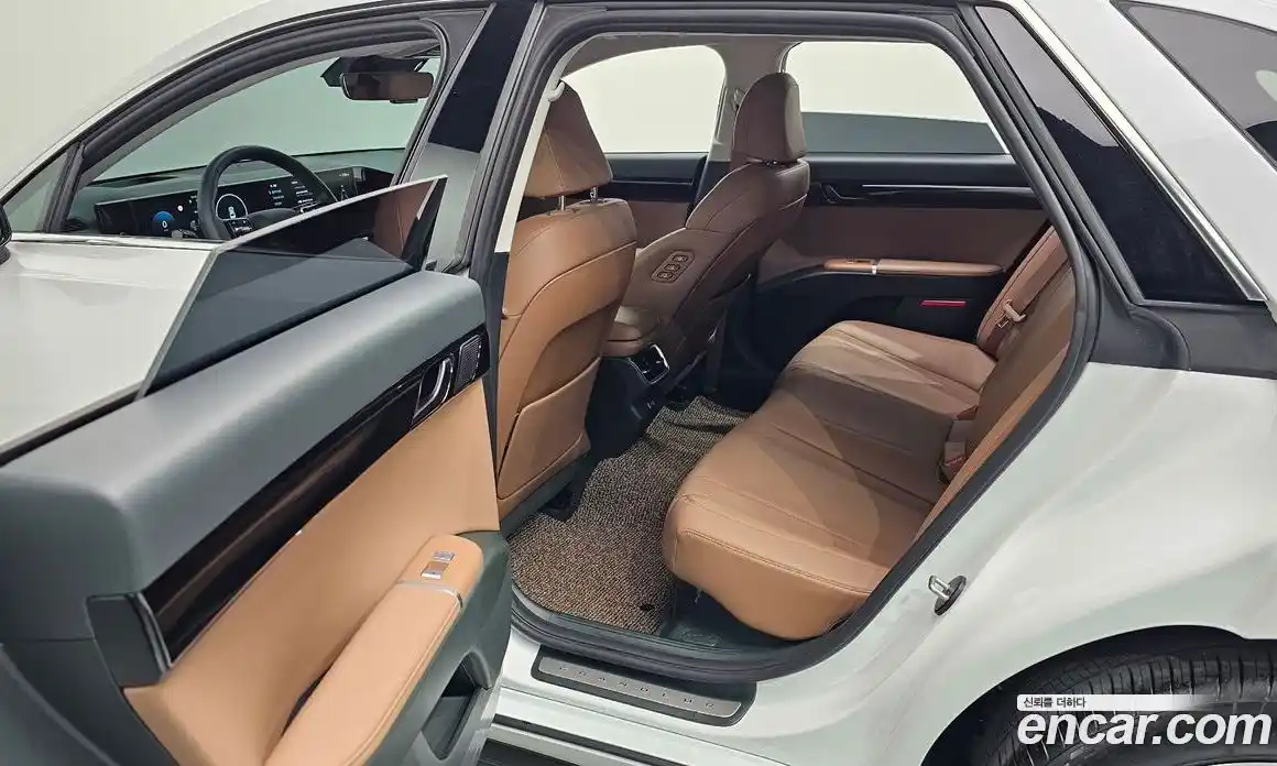 Hyundai Grandeur 2025 1.6 автомат (гидро), фото 16