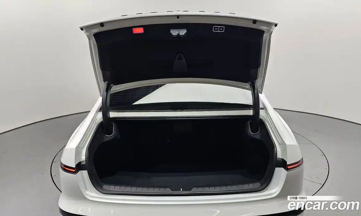 Hyundai Grandeur 2025 1.6 автомат (гидро), фото 28
