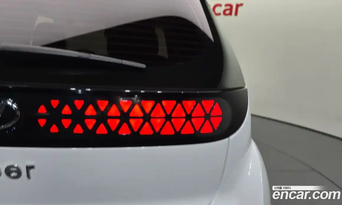Hyundai Casper 2023 1.0 автомат (гидро), фото 9
