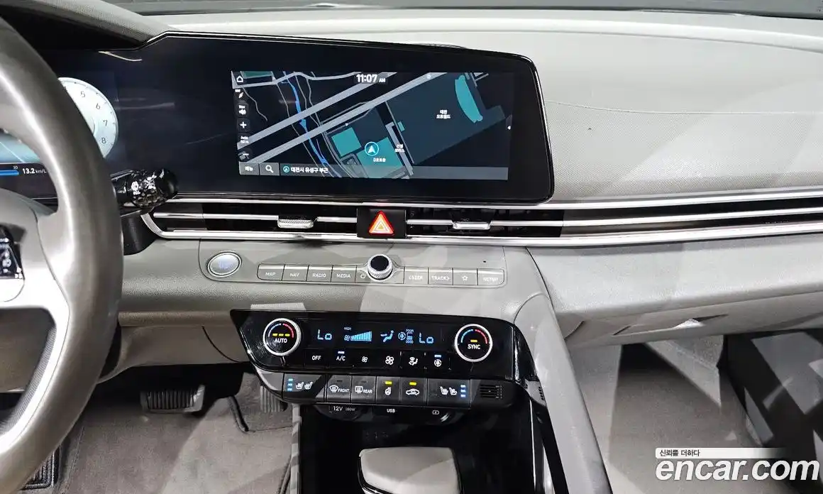 Hyundai Avante 2023 1.6 автомат (гидро), фото 17