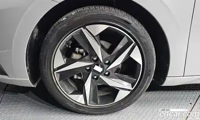 Hyundai Avante 2023 1.6 автомат (гидро), миниатюра 5
