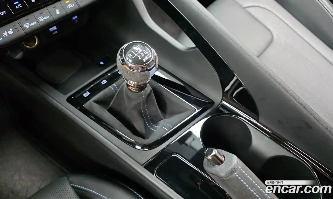 Hyundai Avante 2024 2.0 механика, фото 12