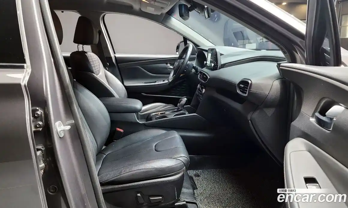 Hyundai Santa Fe 2018 2.0 автомат (гидро), фото 16