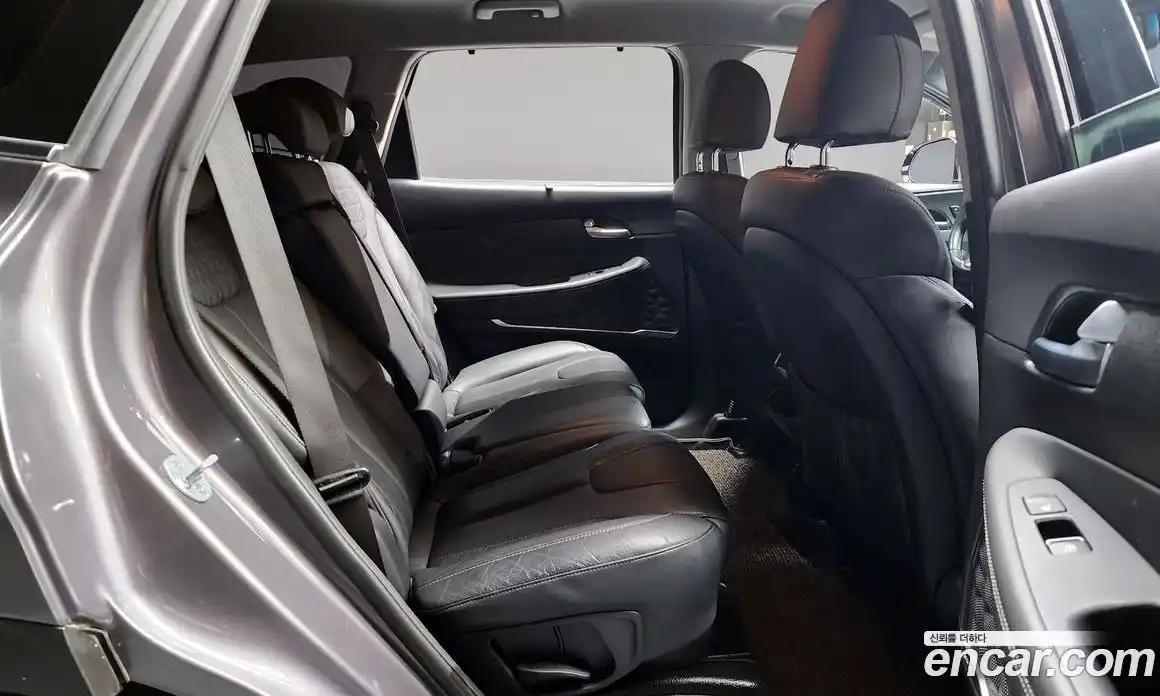 Hyundai Santa Fe 2018 2.0 автомат (гидро), фото 17