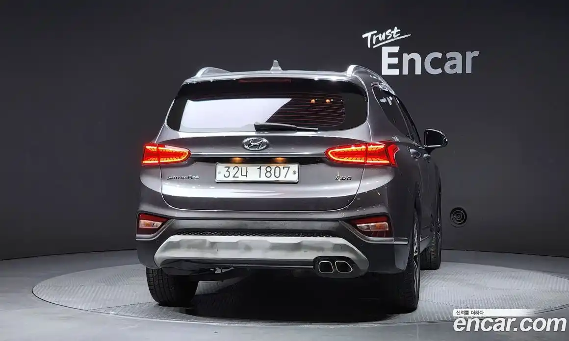 Hyundai Santa Fe 2018 2.0 автомат (гидро), фото 4