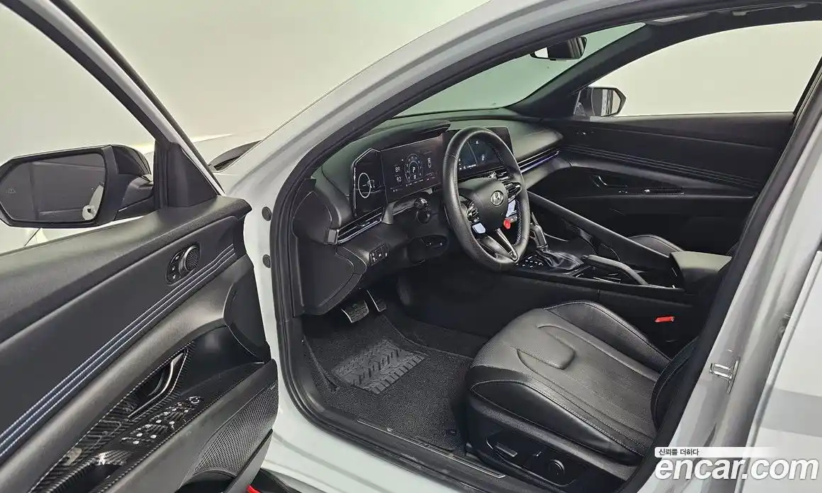 Hyundai Avante 2022 2.0 автомат (гидро), фото 10