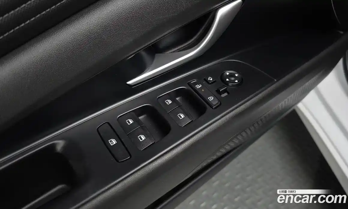 Hyundai Avante 2023 1.6 автомат (гидро), фото 25