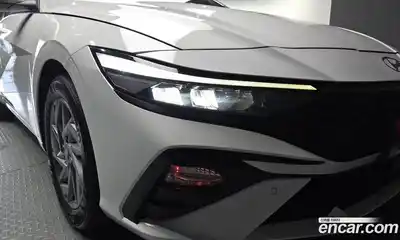 Hyundai Avante 2023 1.6 автомат (гидро), миниатюра 8