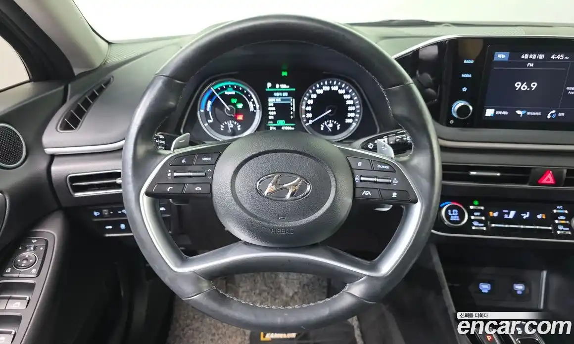 Hyundai Sonata 2023 2.0 автомат (гидро), фото 20