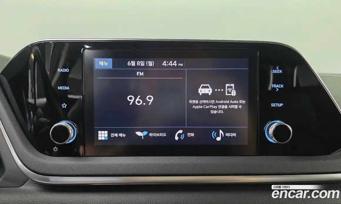 Hyundai Sonata 2023 2.0 автомат (гидро), фото 29