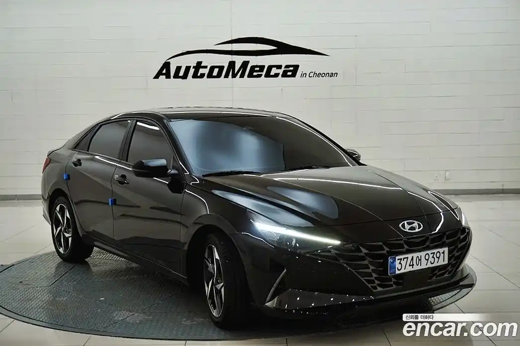 Hyundai Avante 2022 1.6 автомат (гидро), фото 4