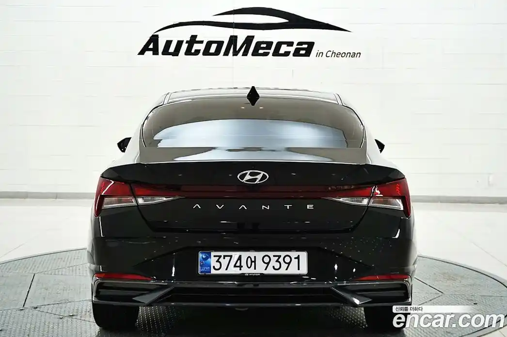 Hyundai Avante 2022 1.6 автомат (гидро), фото 6