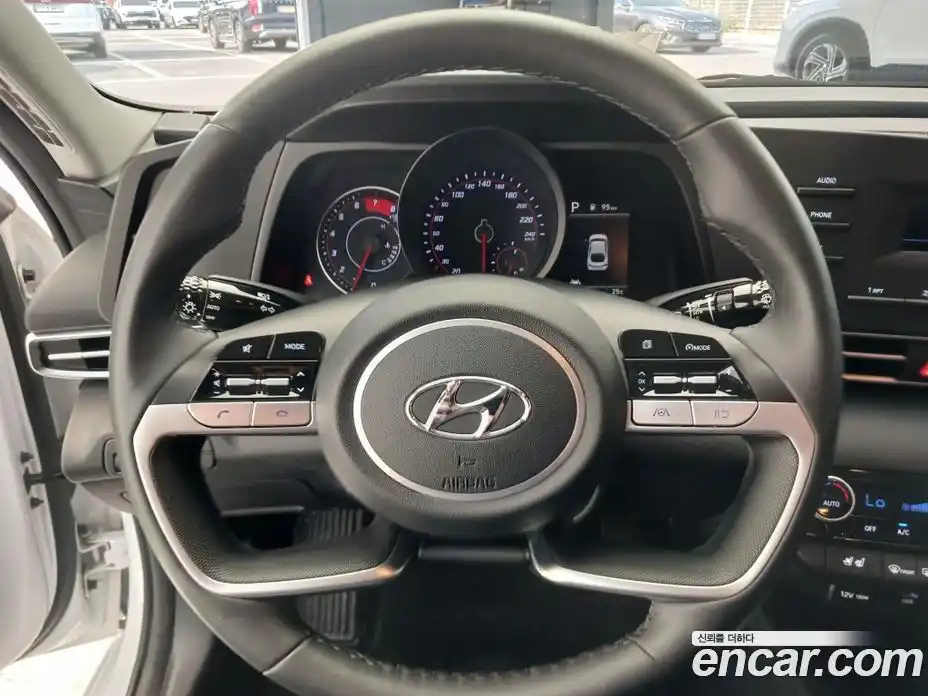 Hyundai Avante 2021 1.6 автомат (гидро), фото 12