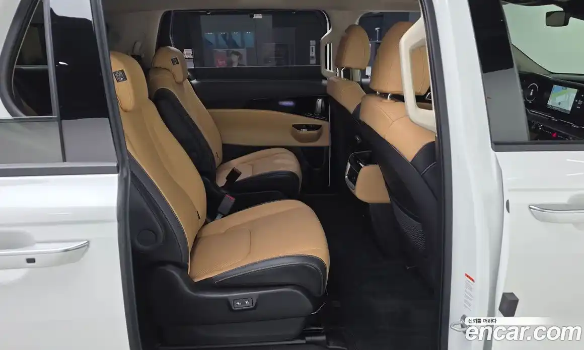 Kia Carnival 2022 3.5 автомат (гидро), фото 16